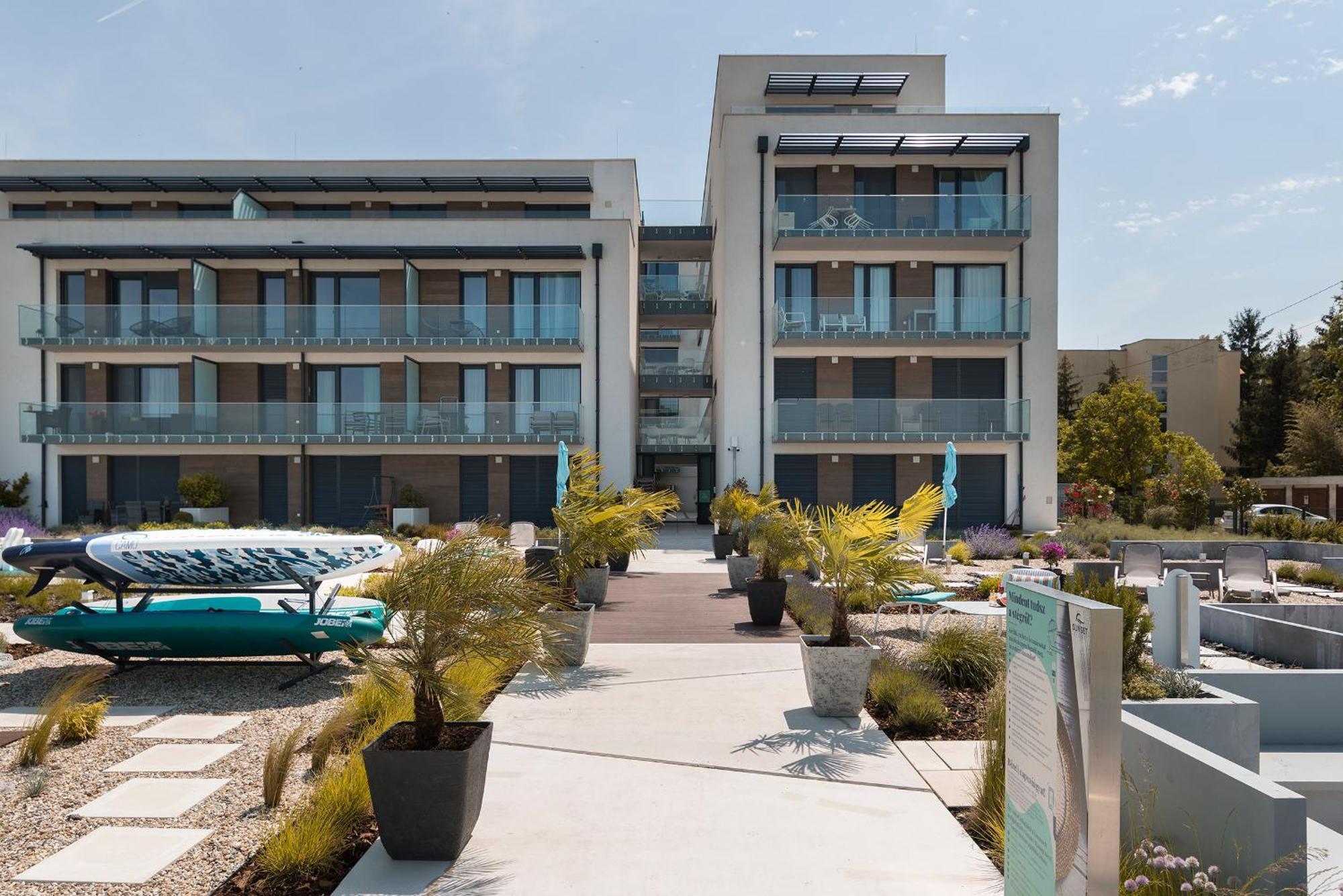 Sunset Resort - Lakeside Apartment Fonyód 外观 照片