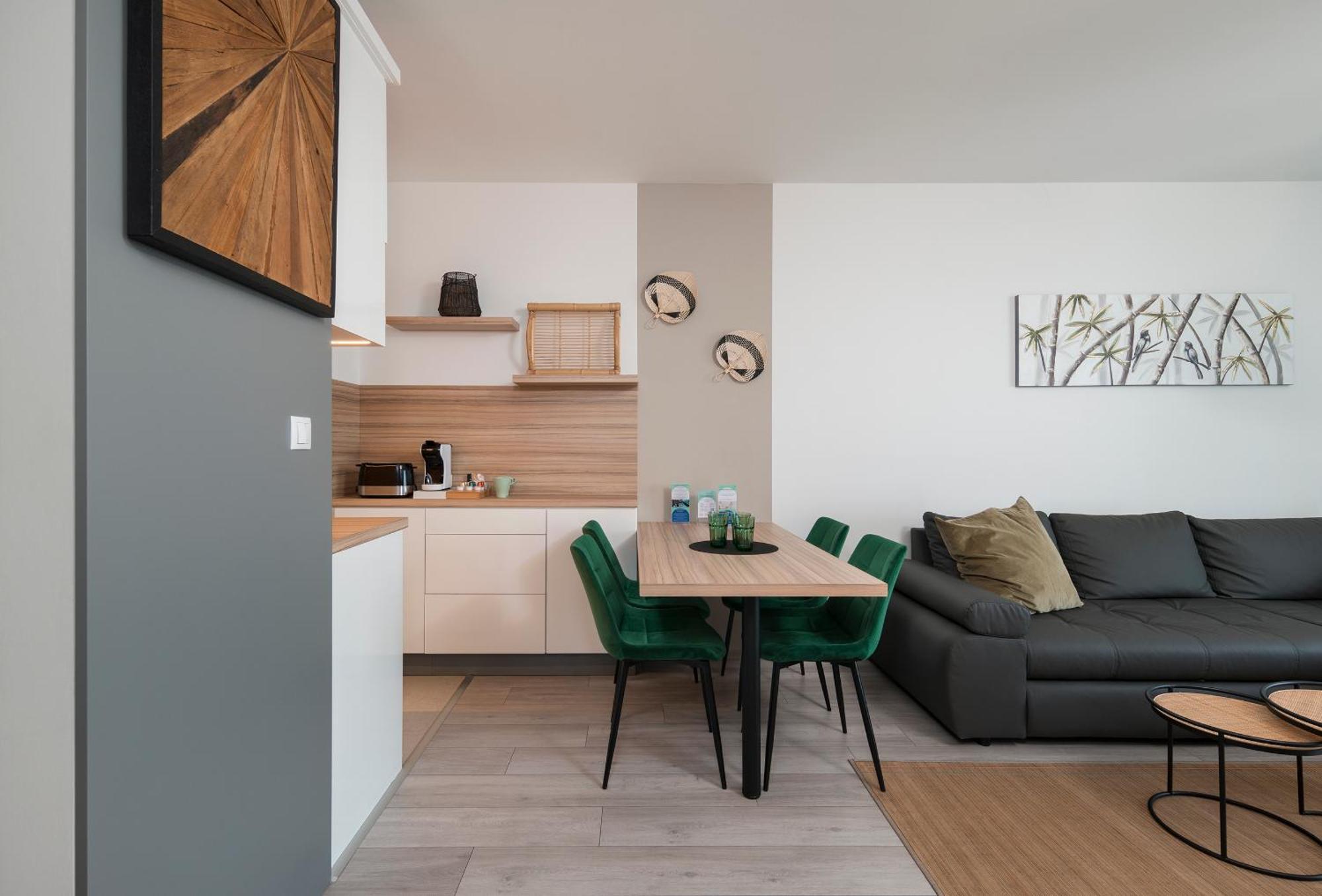 Sunset Resort - Lakeside Apartment Fonyód 客房 照片