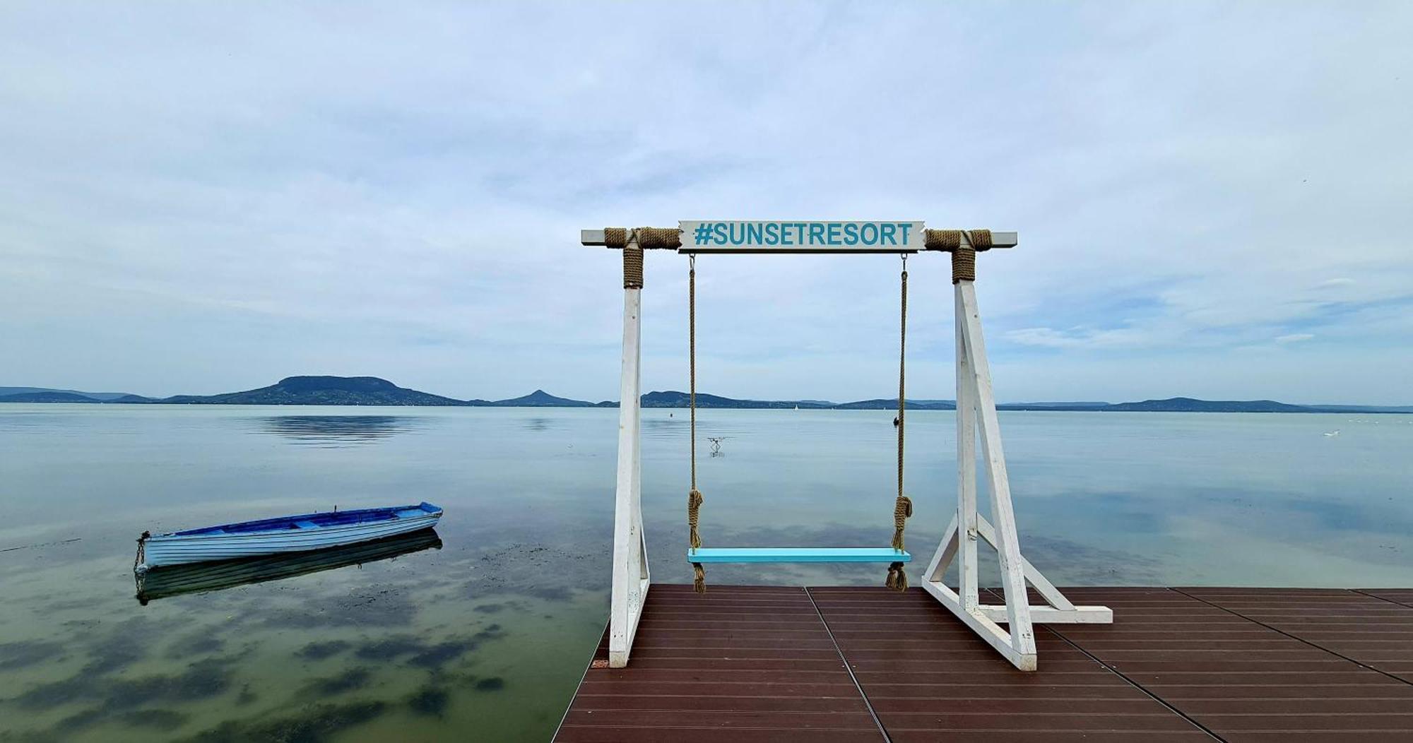 Sunset Resort - Lakeside Apartment Fonyód 外观 照片